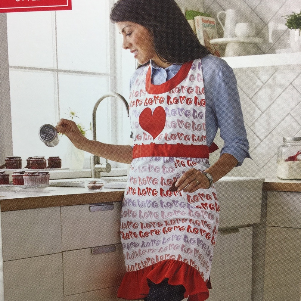 LOVE Heart Apron One Size Fits All